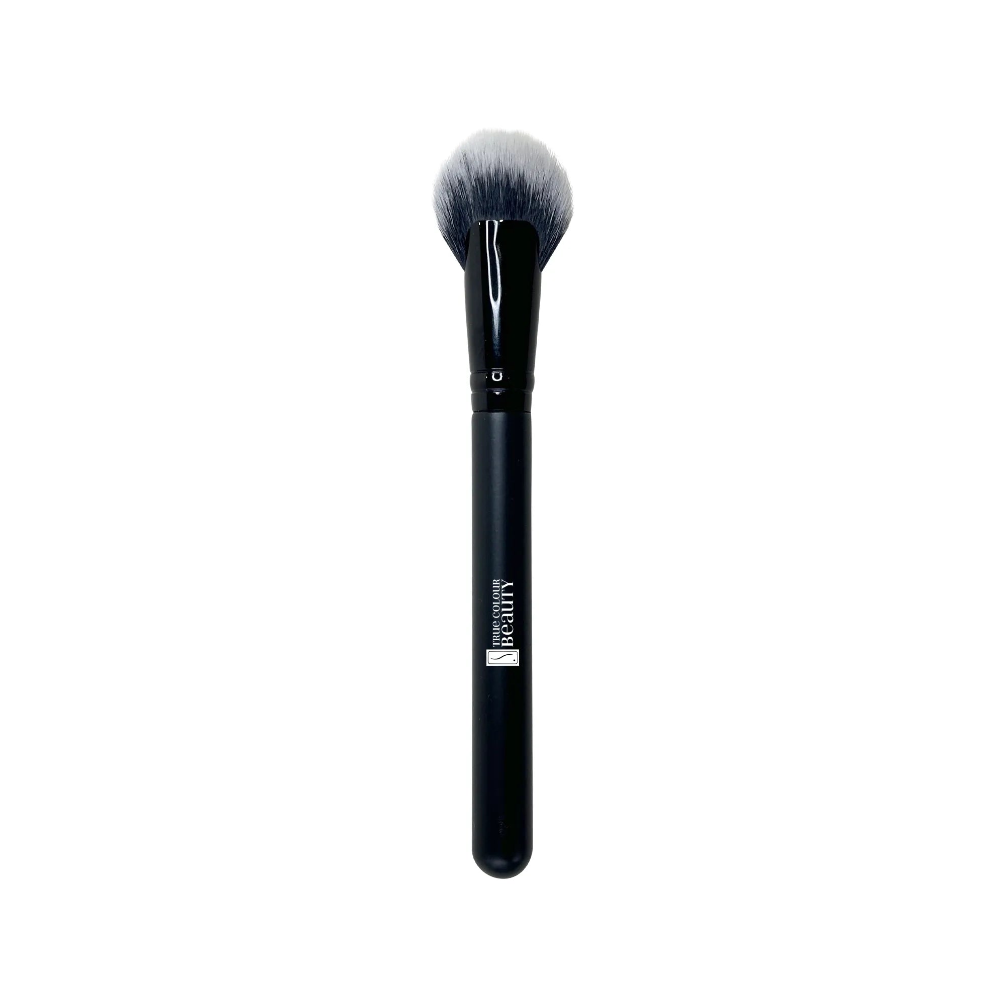  TCB Pro Cheek Fan Brush is ideal for applying blush, contour, or highlighter. 