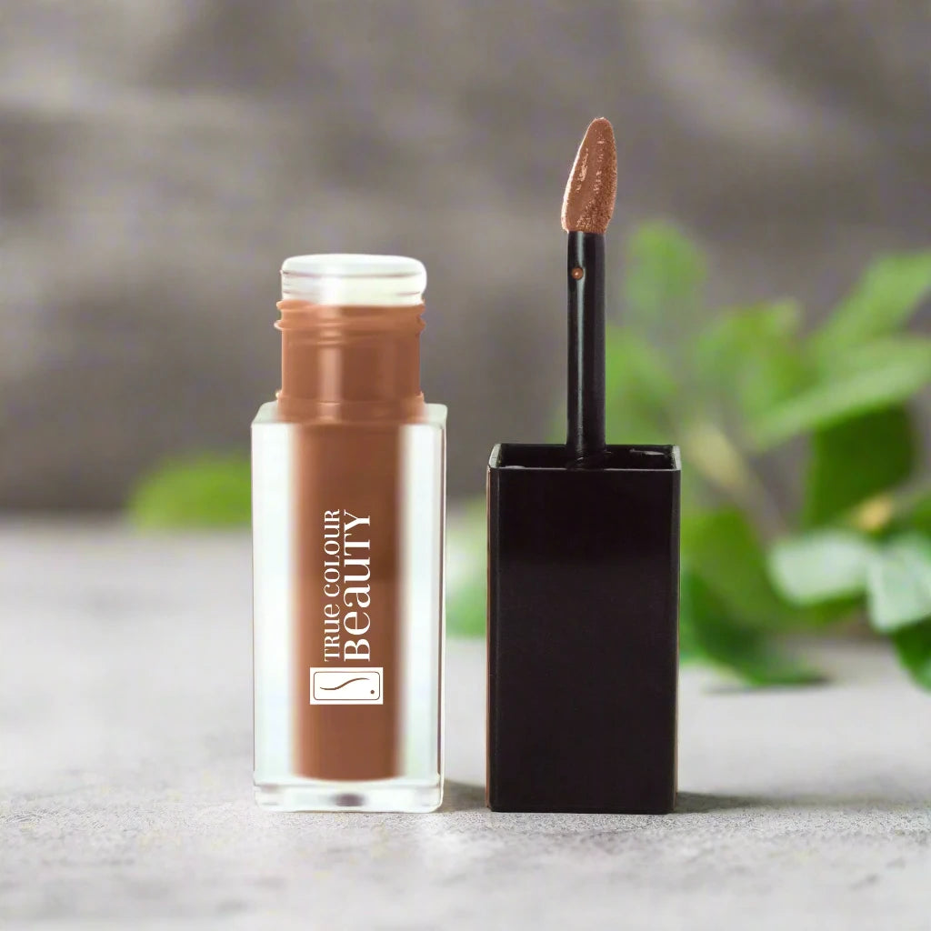 Matte Liquid Lip Stain - Taupe, featuring a close-up of the bottle with the high-precision applicator, highlighting its smooth, velvety matte finish for vibrant lips.